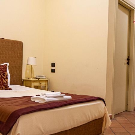 Hotel giardini del Novecento Lamezia Terme Esterno foto