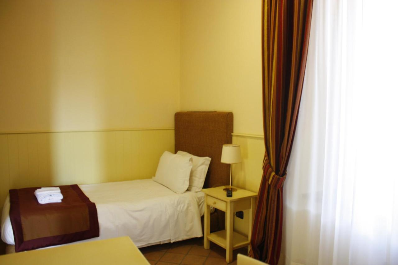 Hotel giardini del Novecento Lamezia Terme Esterno foto