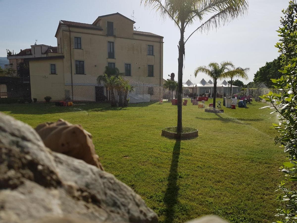 Hotel giardini del Novecento Lamezia Terme Esterno foto
